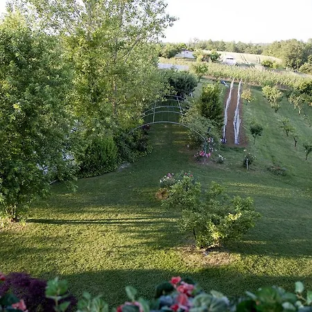 Cascina Papa Mora * Cellarengo